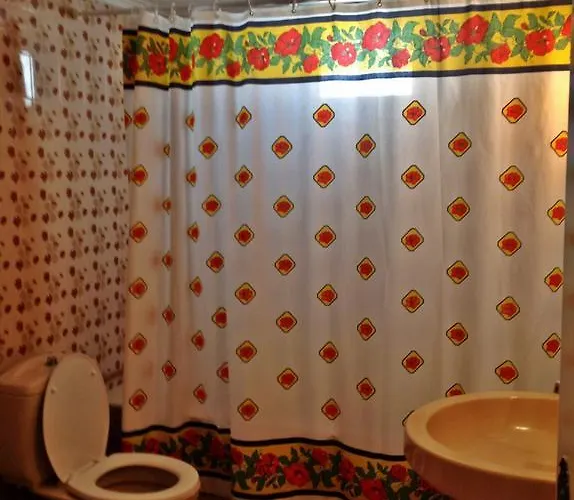 Papanikola House 1 *